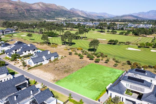 1 299 m² Land