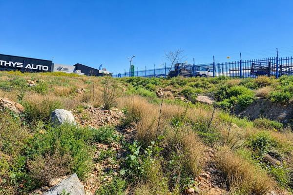 1 646 m² Land