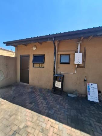 Bachelor apartment