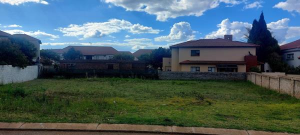 580 m² Land