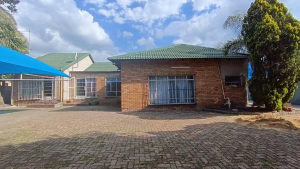 7 Bedroom House