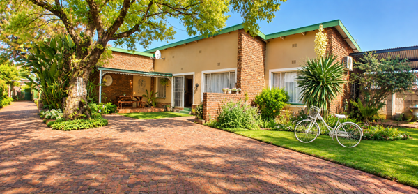 12 Bedroom House