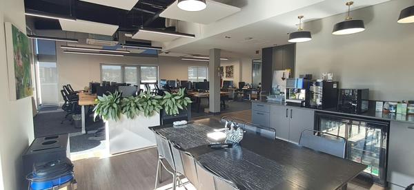 235 m² Commercial space