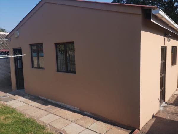 2 Bedroom Garden Cottage