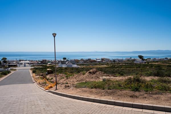 495 m² Land