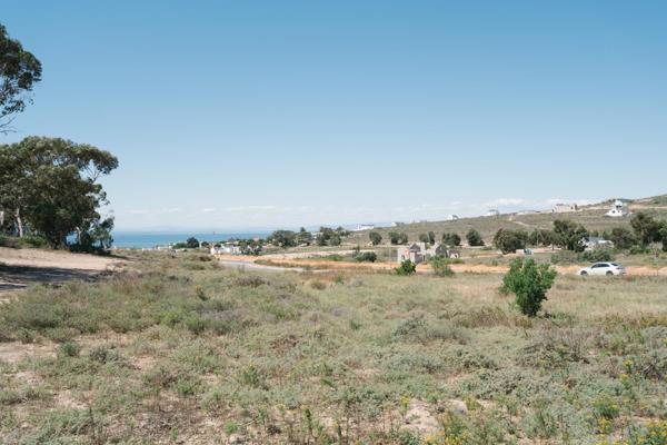 435 m² Land