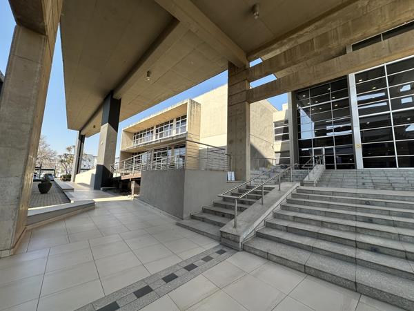 299 m² Commercial space