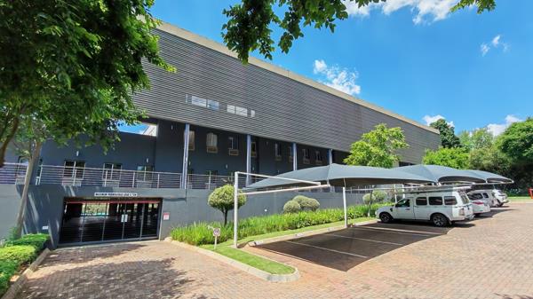 1 018 m² Office Space