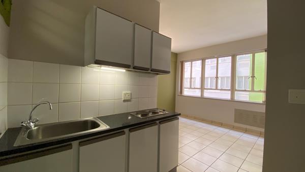 Studio Apartment