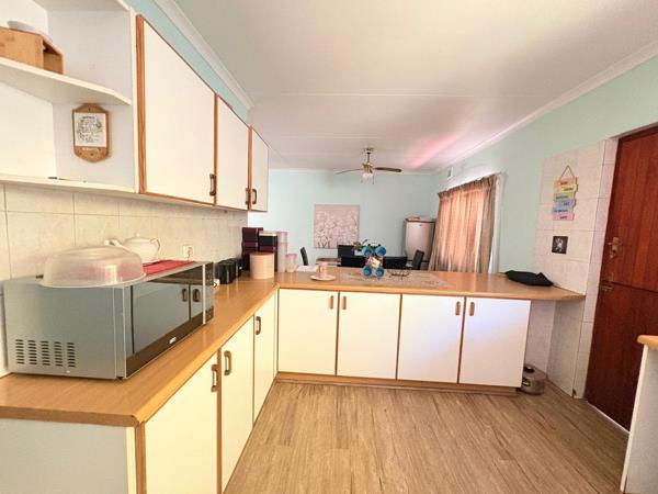 3 Bedroom Simplex for sale in New Germany | T5650323 | Private Property