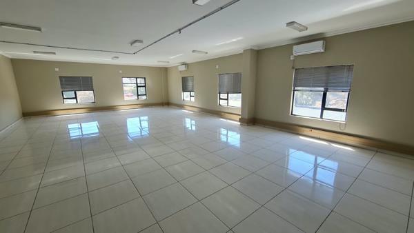 900 m² Commercial space