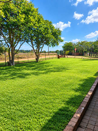 10.2 ha Farm