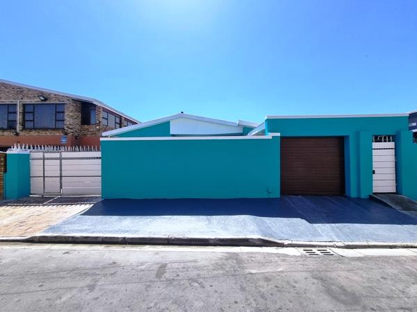 6 Bedroom House
