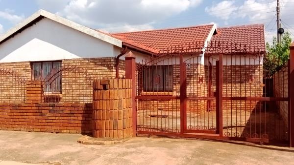 2 Bedroom House
