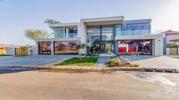 6 Bedroom House