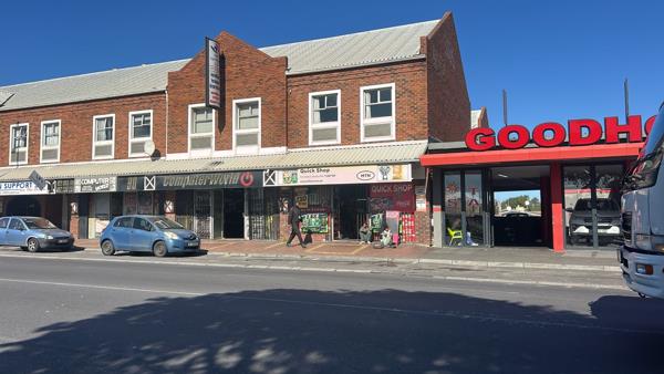 136 m² Retail Space