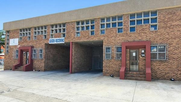 872 m² Industrial space
