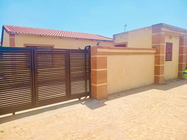 2 Bedroom House