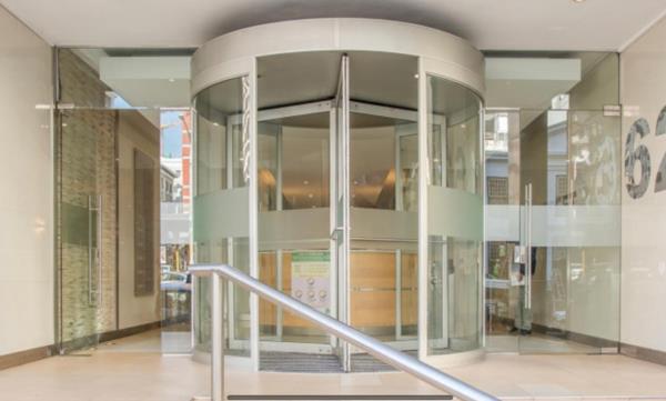 1 221 m² Office Space