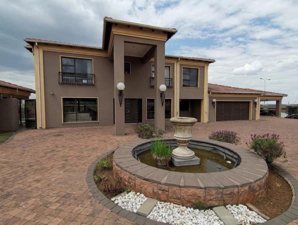 5 Bedroom House