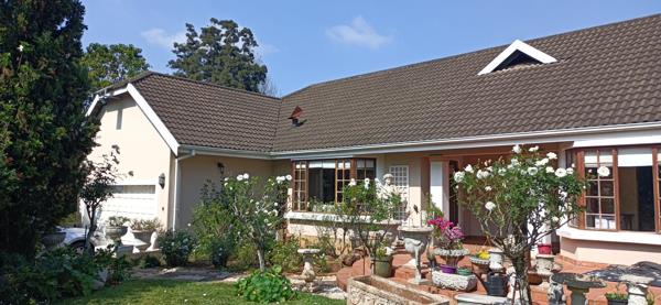 2 Bedroom Garden Cottage