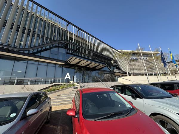 750 m² Commercial space