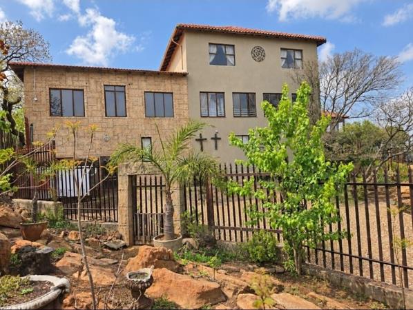 5 Bedroom House