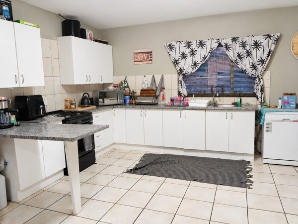 3 Bedroom Apartment