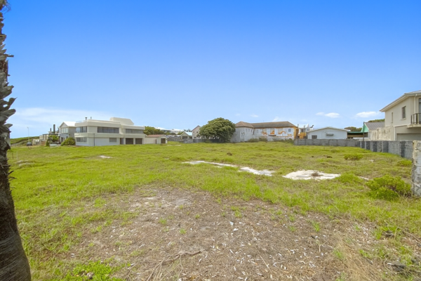 3 266 m² Land