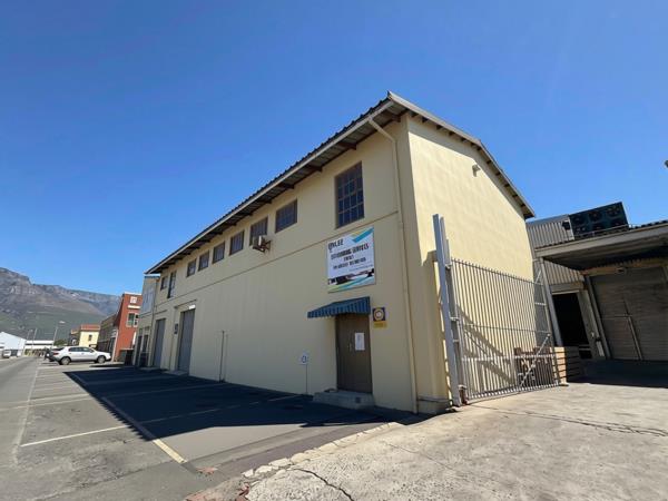 184 m² Commercial space