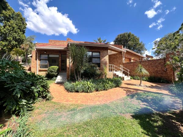 6 Bedroom House