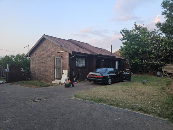 2 Bedroom House
