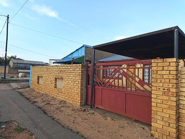 2 Bedroom House