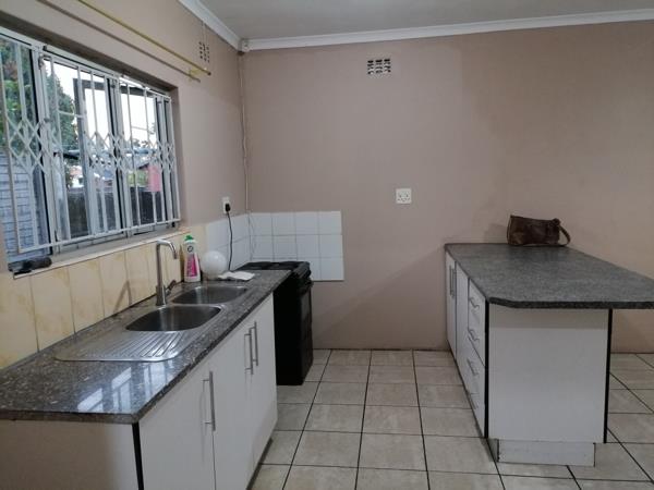1 Bedroom House