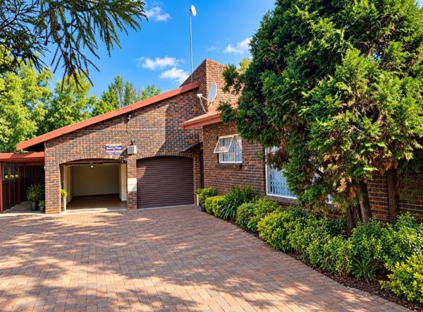 6 Bedroom House