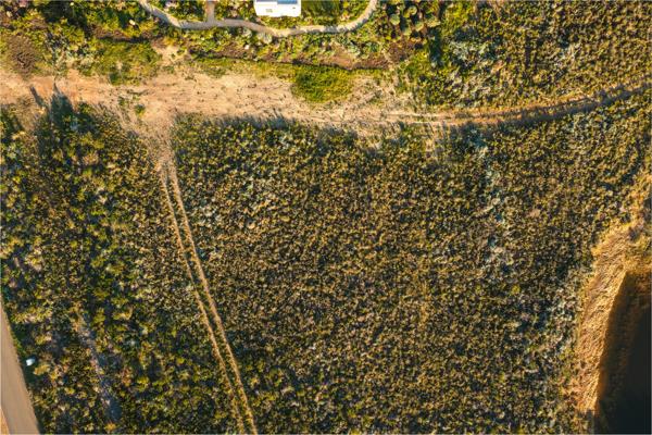1 652 m² Land