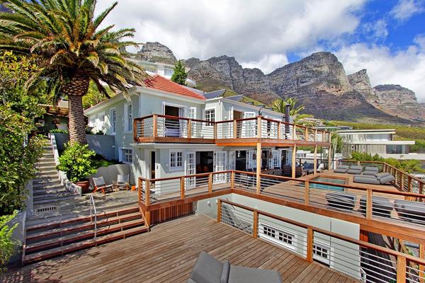 6 Bedroom House