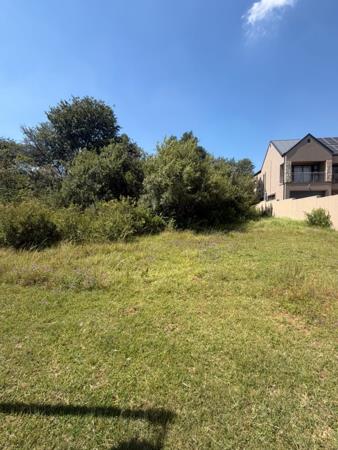930 m² Land