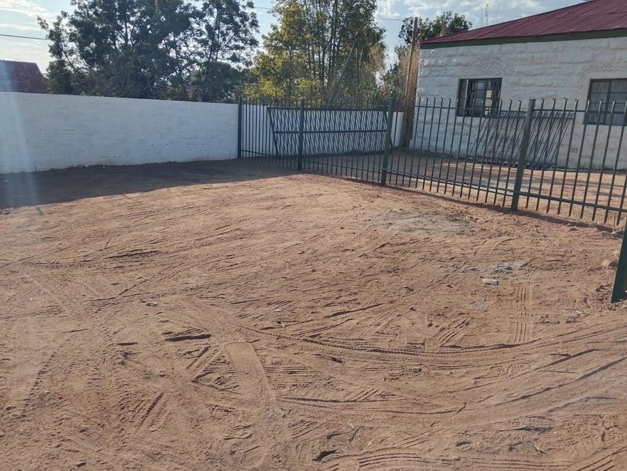 268 m² Land
