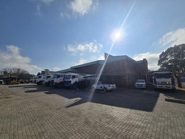 1 900 m² Industrial space