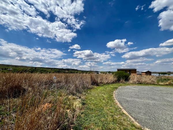 1 123 m² Land