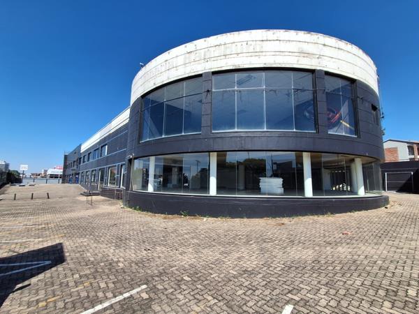 1 500 m² Commercial space