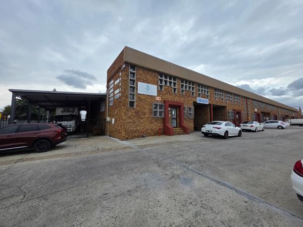 732 m² Industrial space