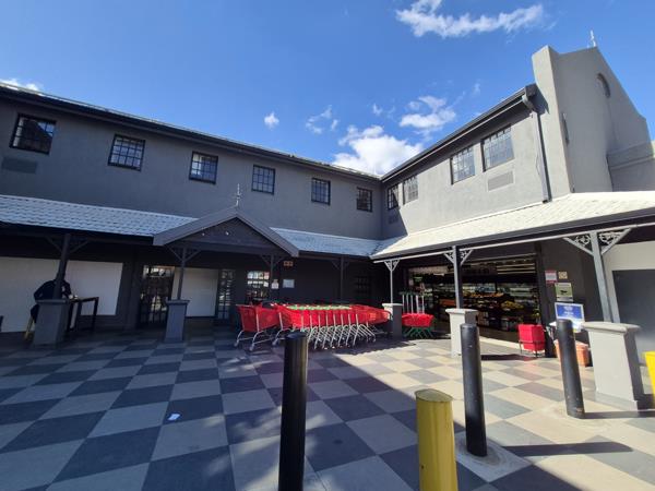 90 m² Commercial space