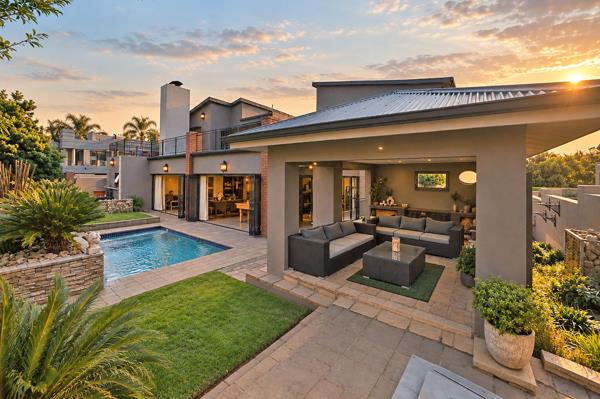 6 Bedroom House