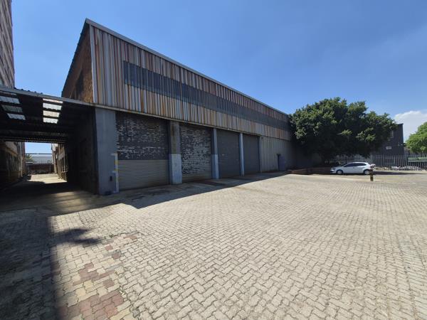 2 200 m² Industrial space