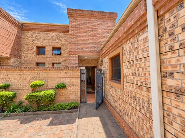 3 Bedroom Townhouse