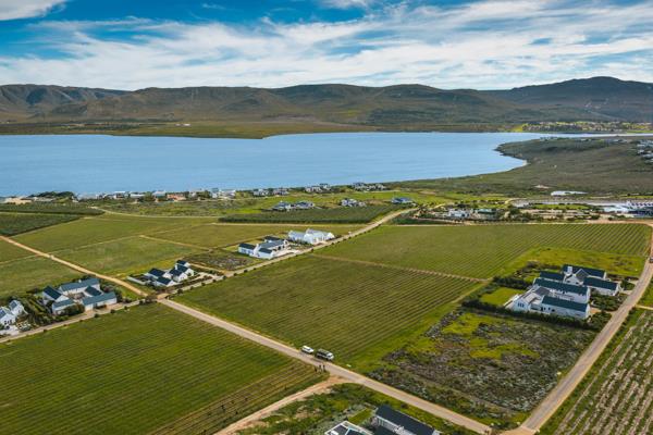 1 850 m² Land