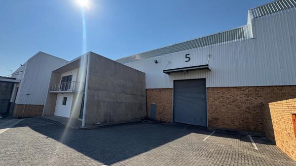 785 m² Industrial space