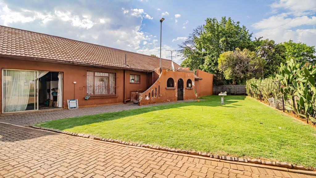 4 Bedroom House